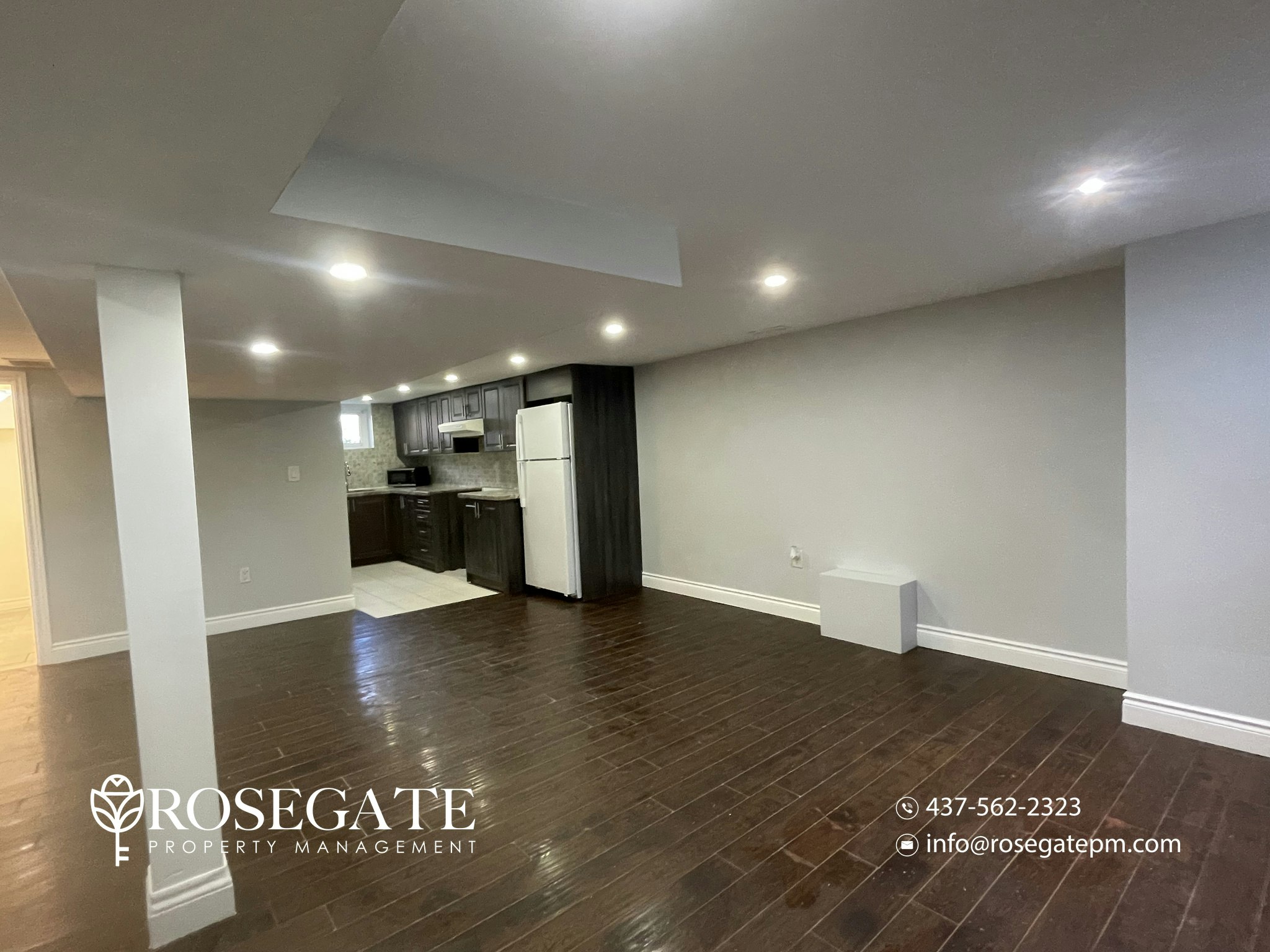 3-39 Centennial Parkway South, Hamilton, ON, L8G 2C1 3