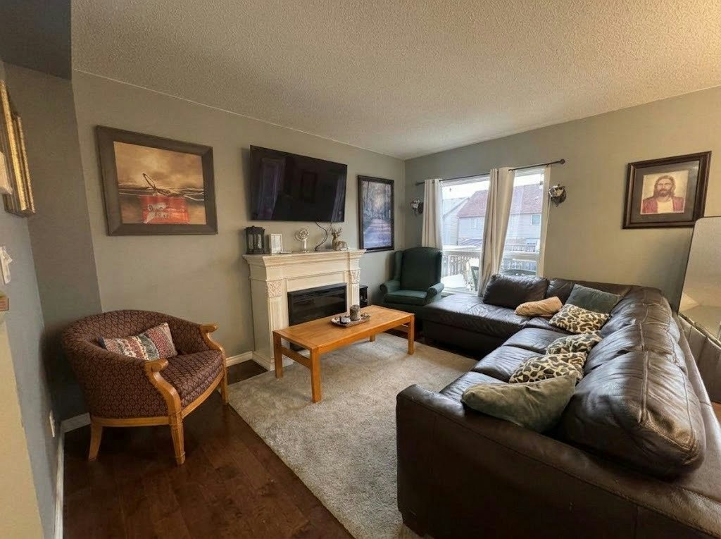 35 Big Springs Court, Kitchener, ON, N2E 4H2 - 4