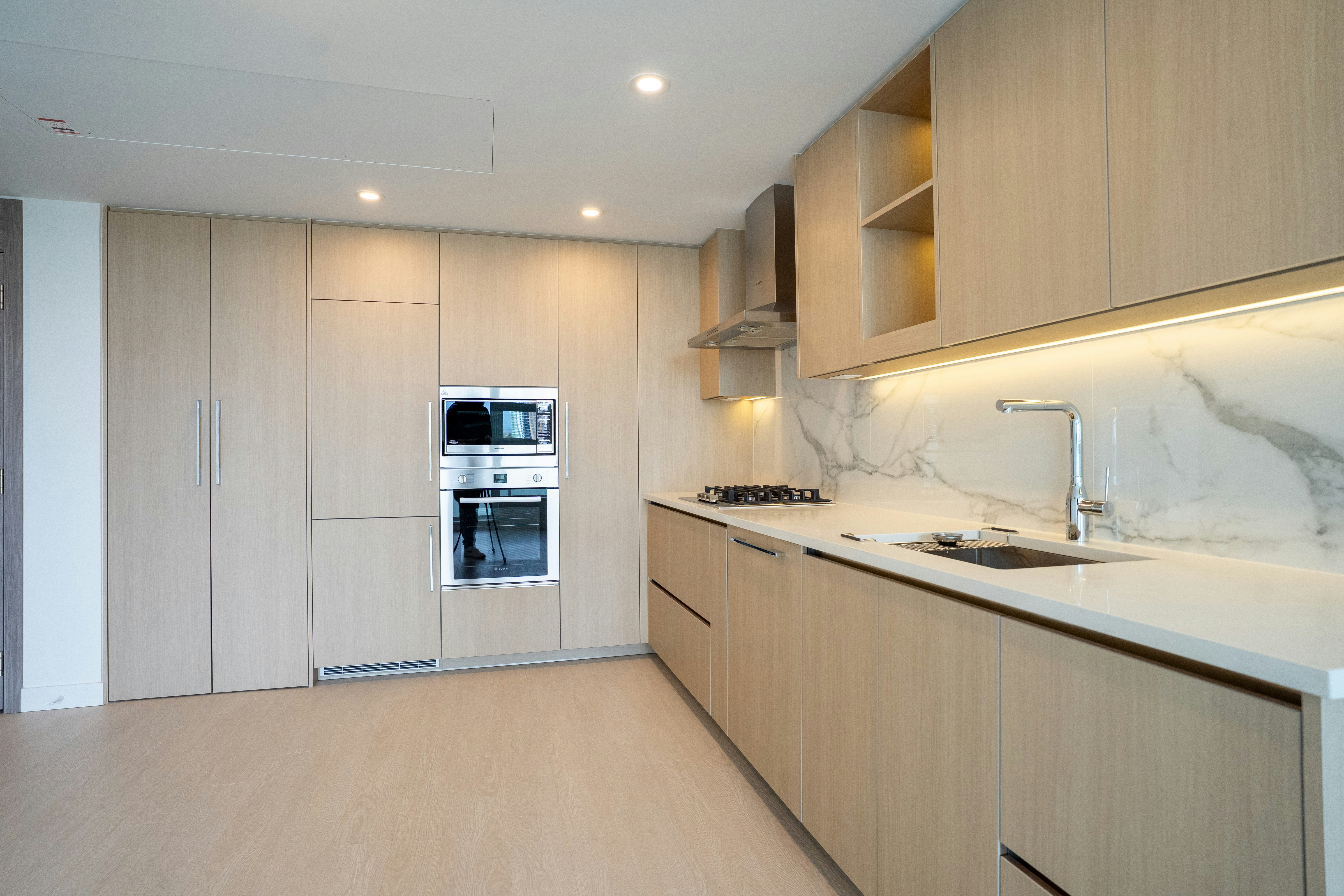 3011-13778 100 Avenue, Surrey, BC, V3T 0V3 - 2
