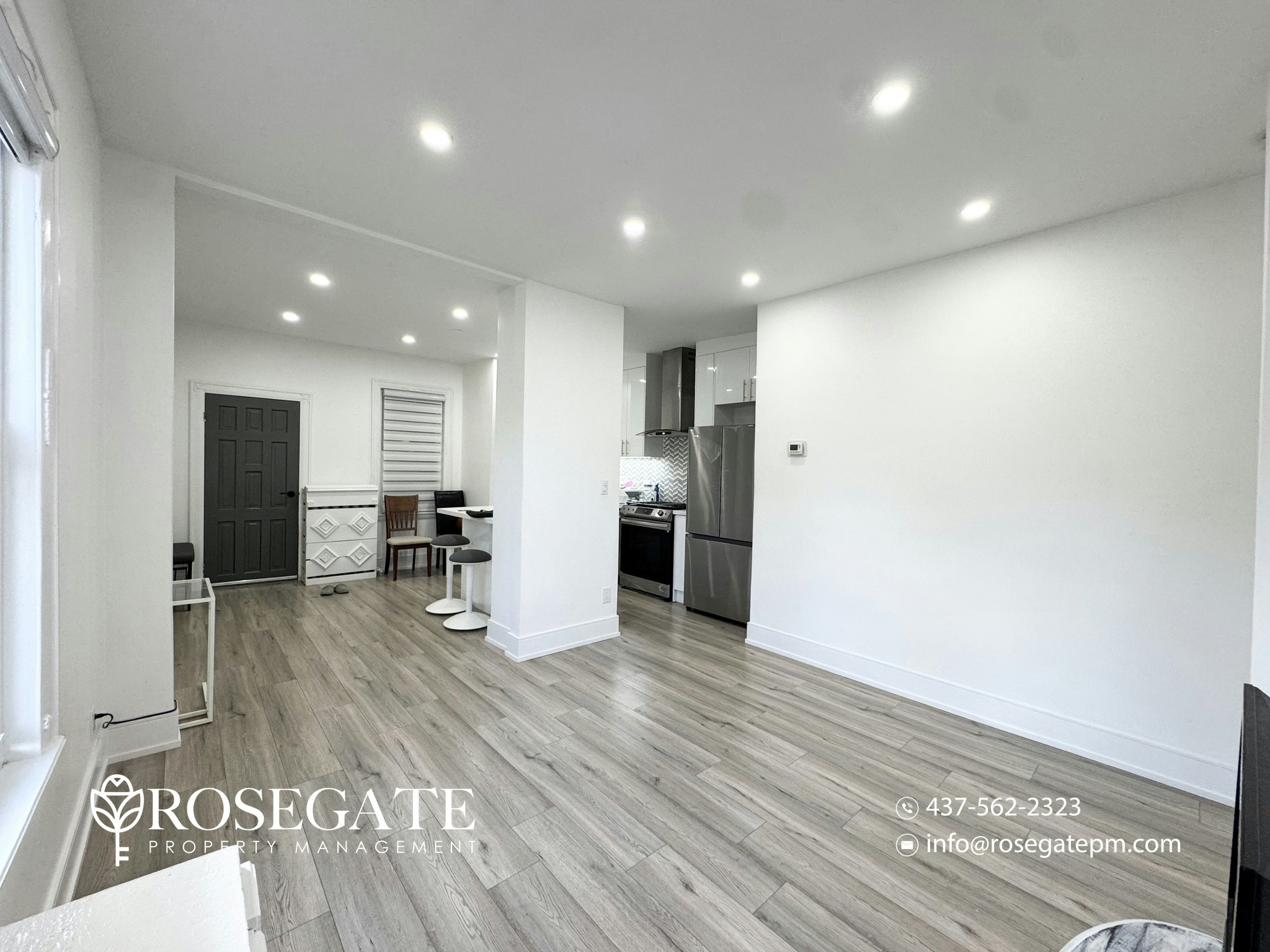 1-2 Rockvale Avenue, Toronto, ON, M6E 3A9 - 7