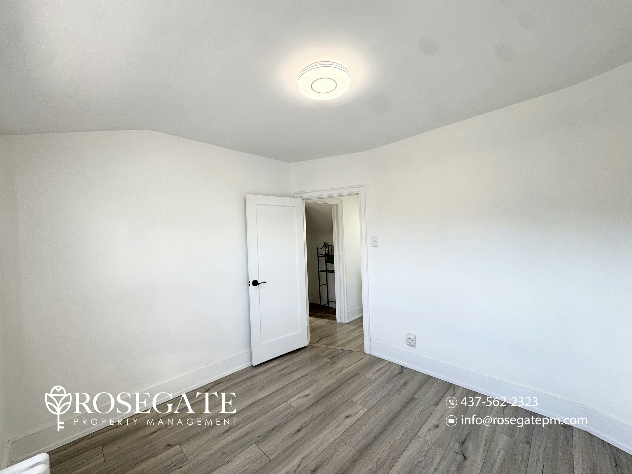 1-2 Rockvale Avenue, Toronto, ON, M6E 3A9 - 13