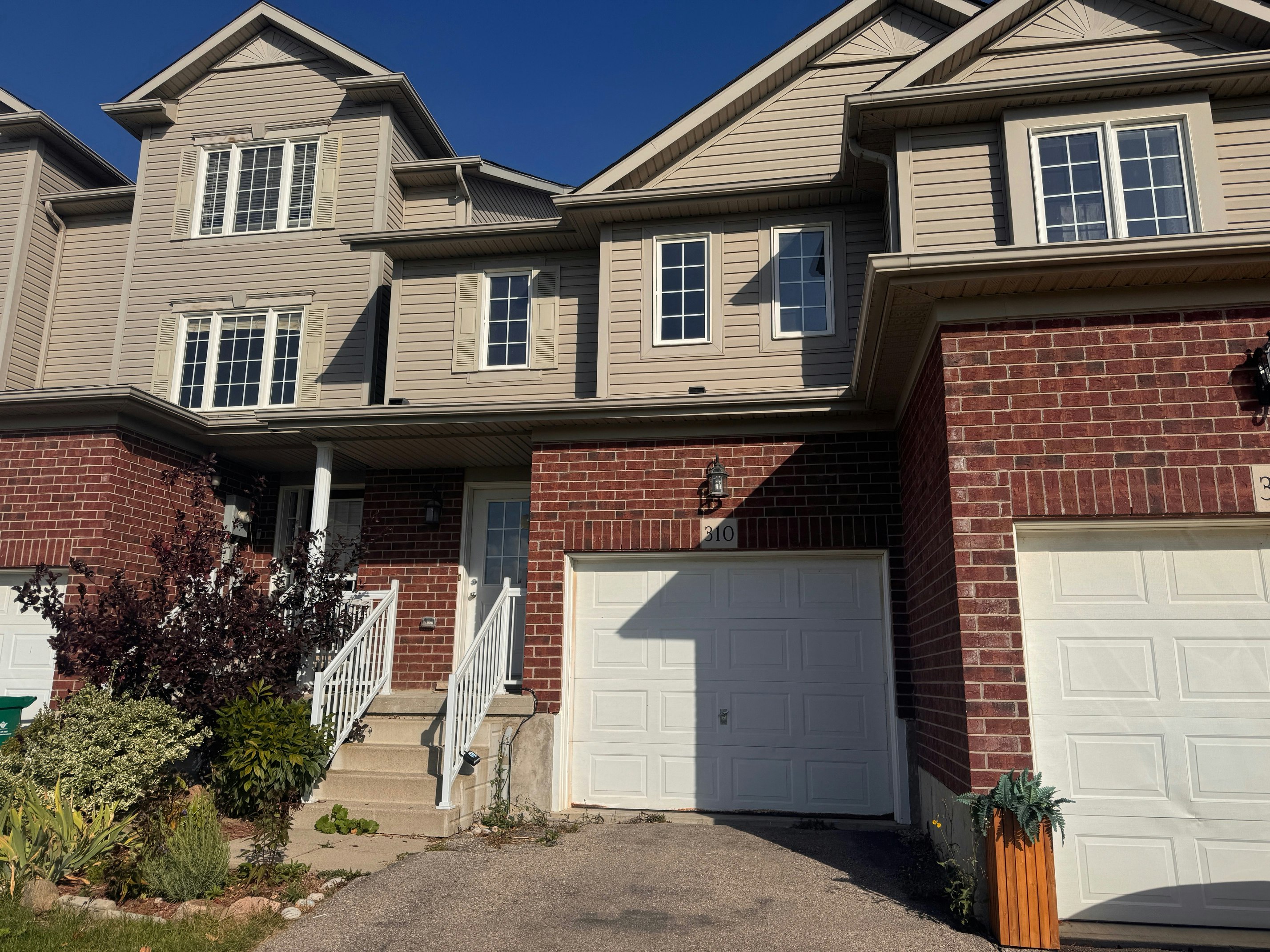 310 Parkvale Drive, Kitchener, ON, N2R 1Y5