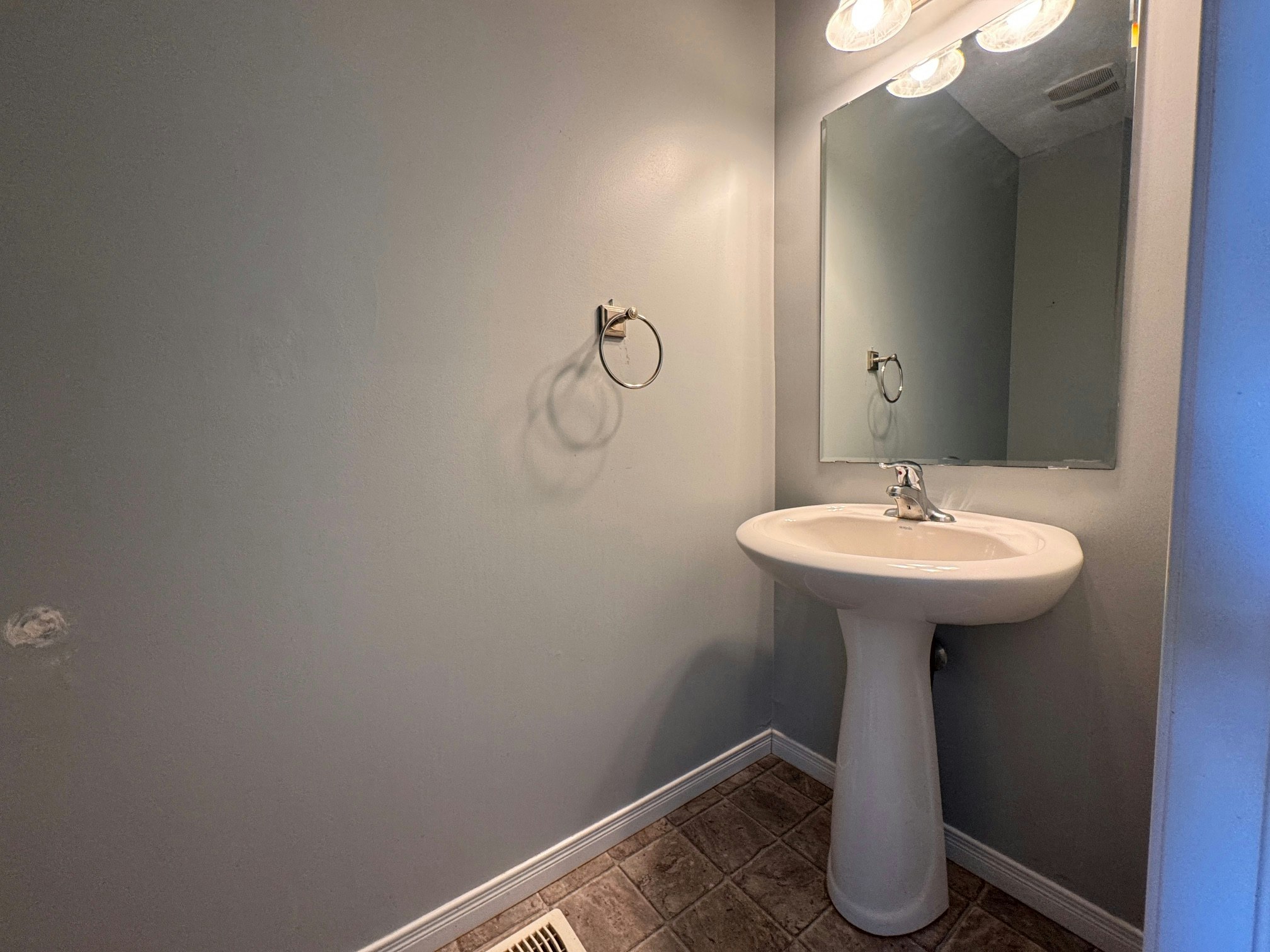 310 Parkvale Drive, Kitchener, ON, N2R 1Y5 - 10