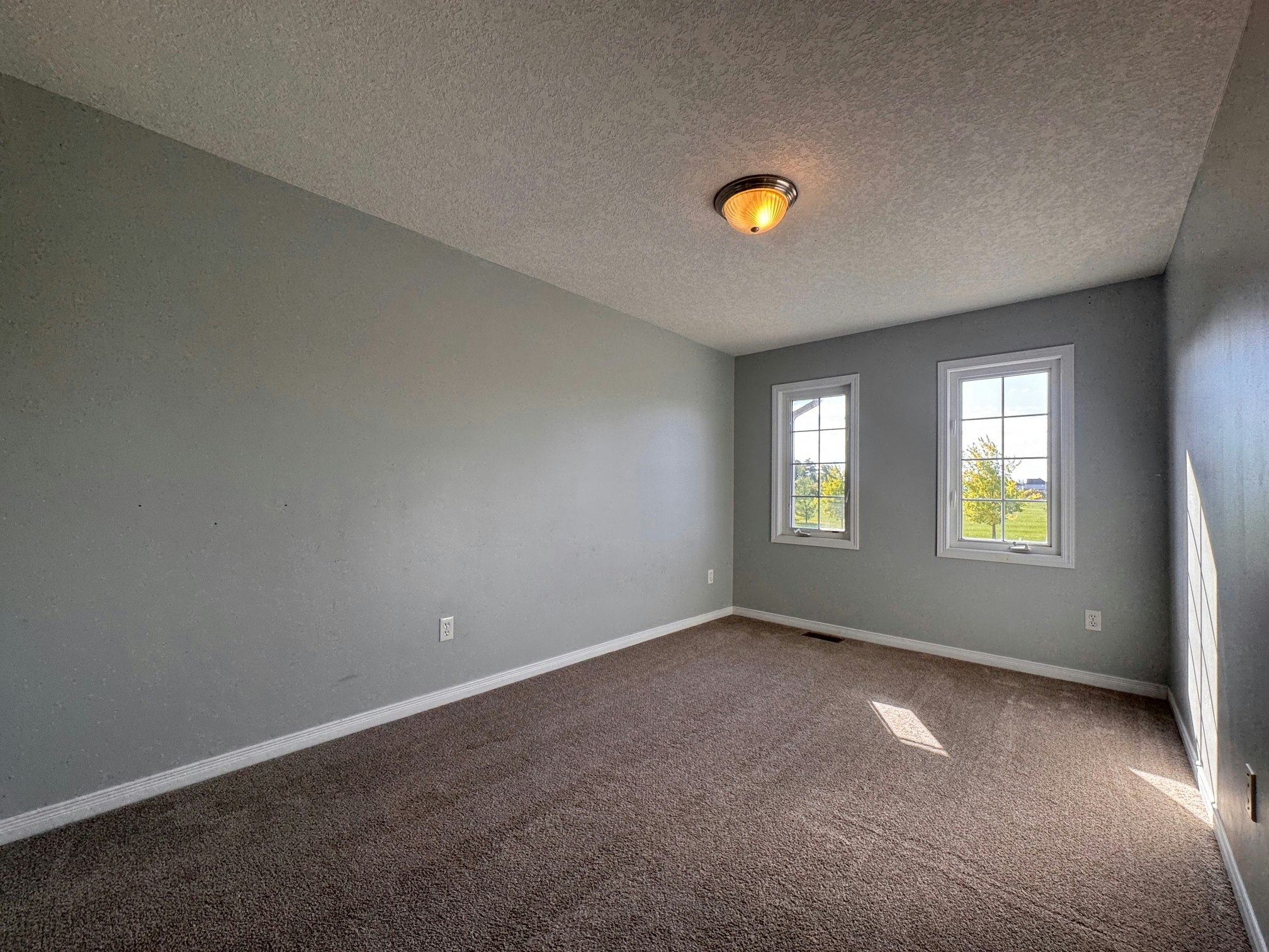 310 Parkvale Drive, Kitchener, ON, N2R 1Y5 - 6