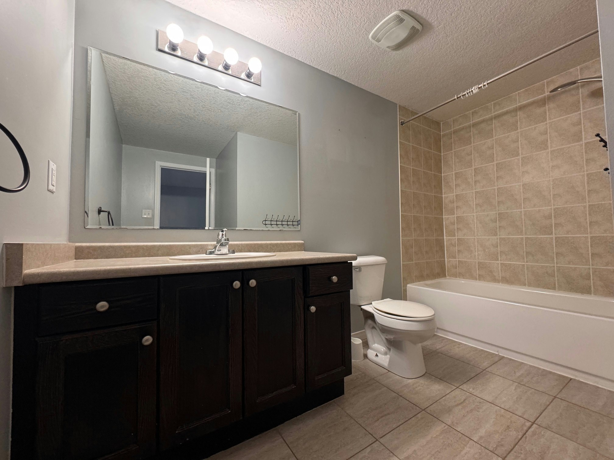 310 Parkvale Drive, Kitchener, ON, N2R 1Y5 - 9