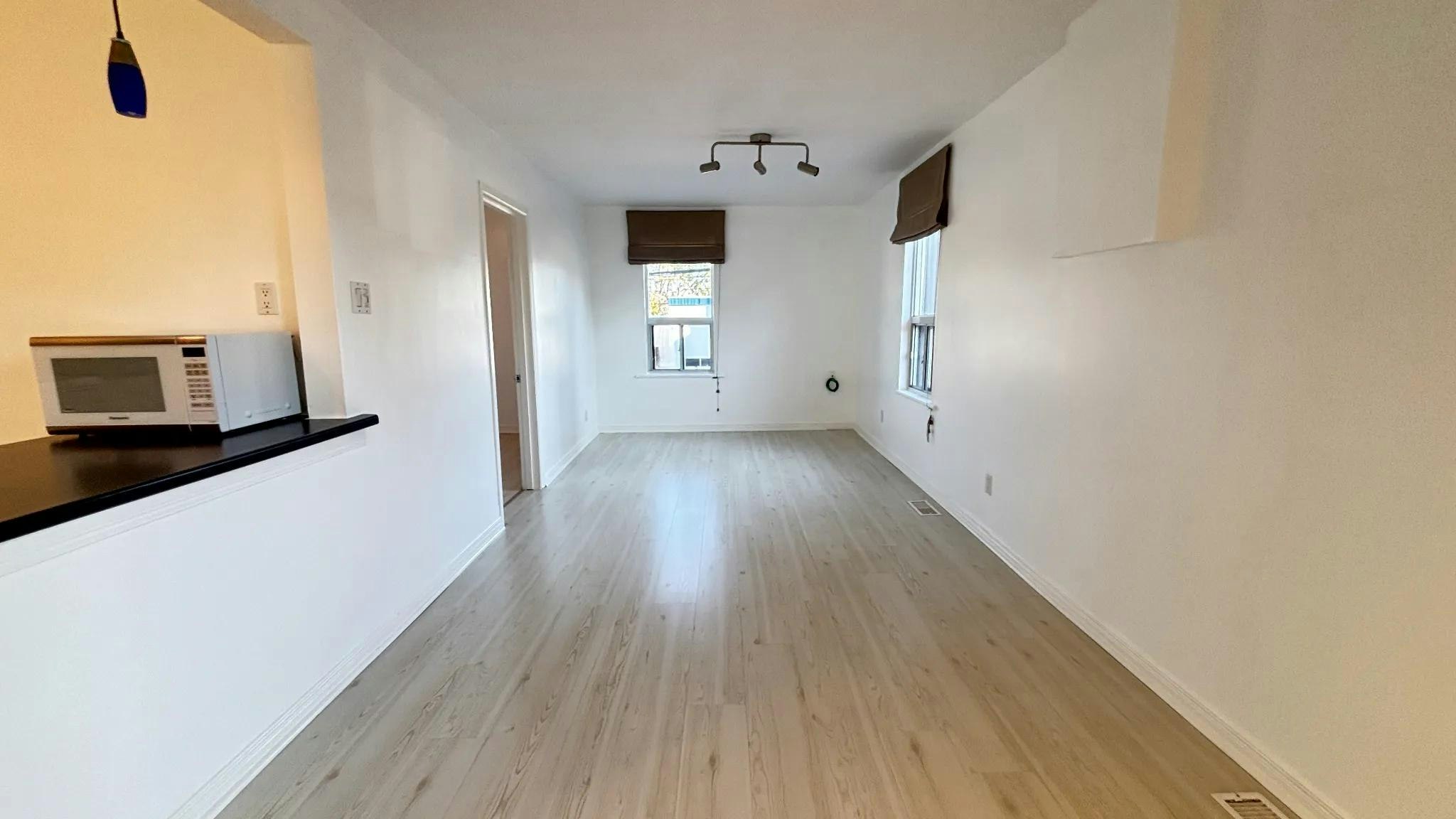 2 (upper level)-610 Concession Street, Hamilton, ON, L8V 1B3 - 9