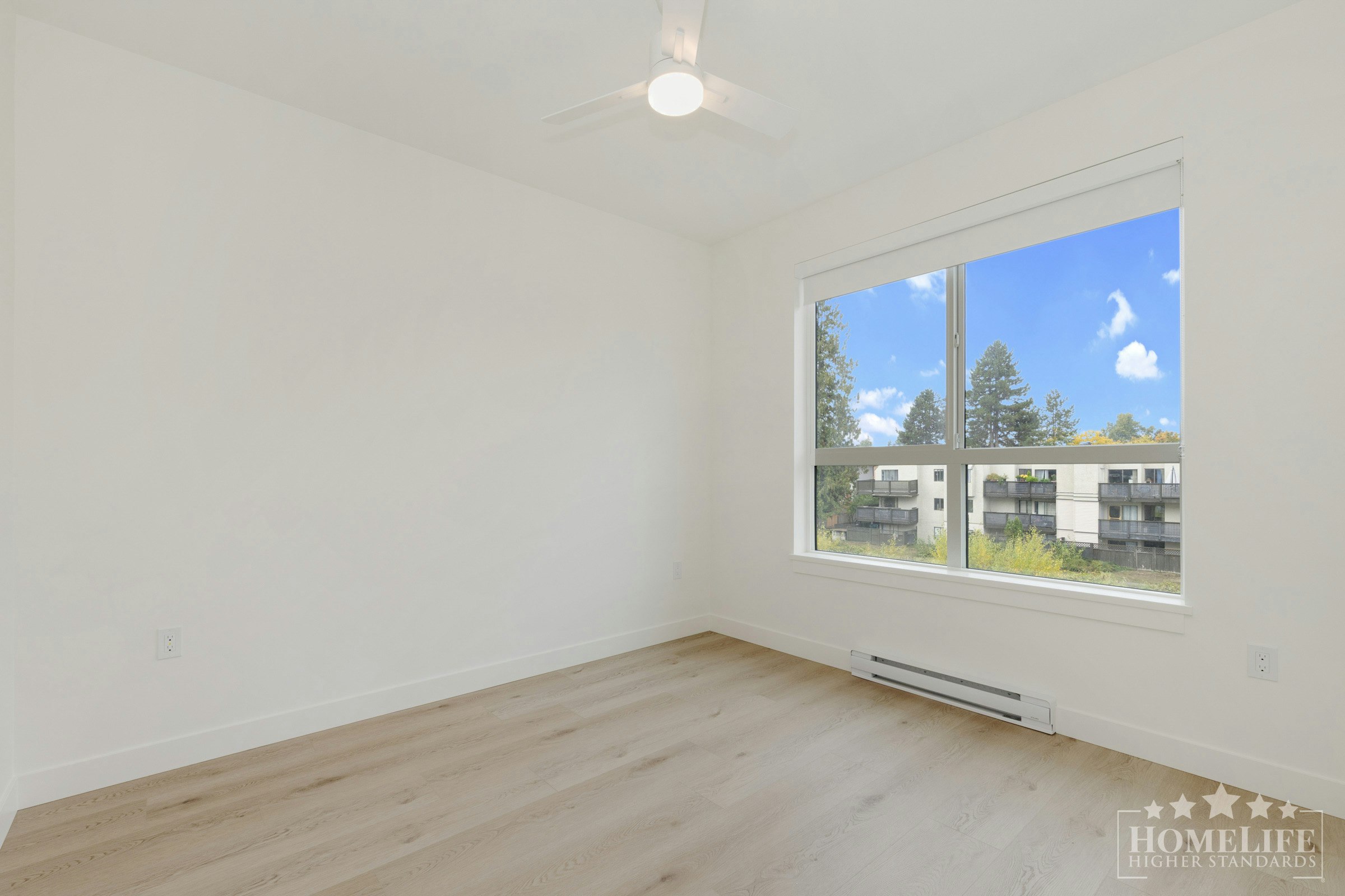 302-10425 147 Street, Surrey, BC, V3R 0J9 - 5