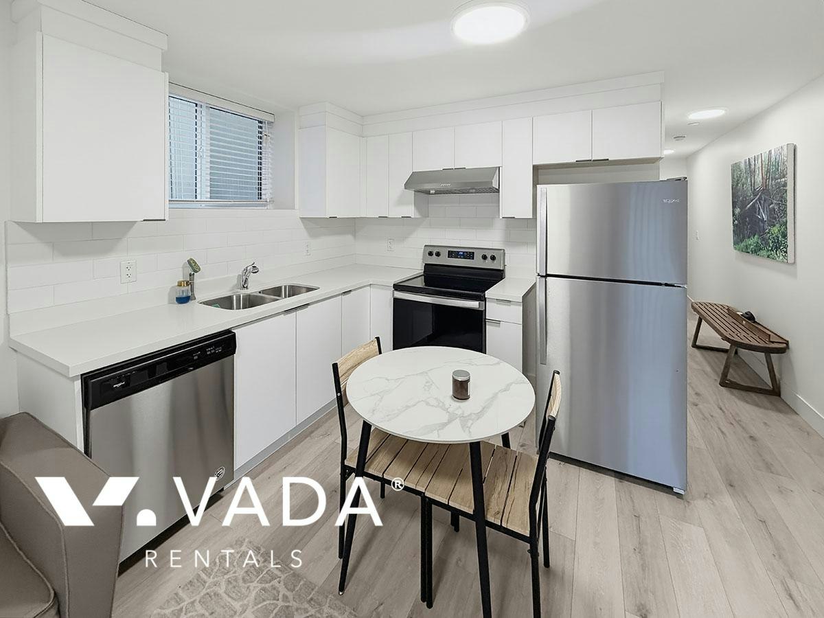 2135 West 16th Avenue, Vancouver, BC, V6K 3B1 - 3