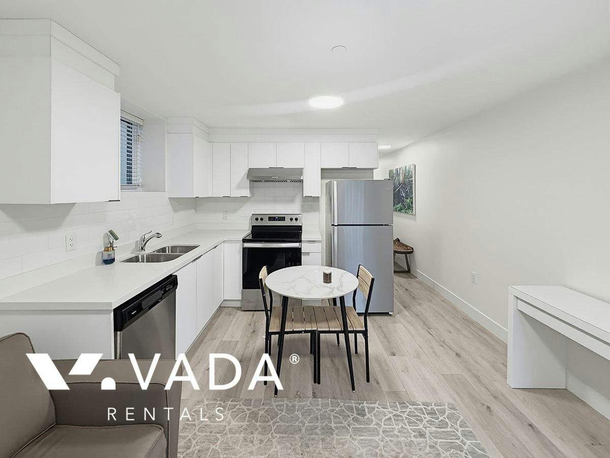 2135 West 16th Avenue, Vancouver, BC, V6K 3B1 - 2
