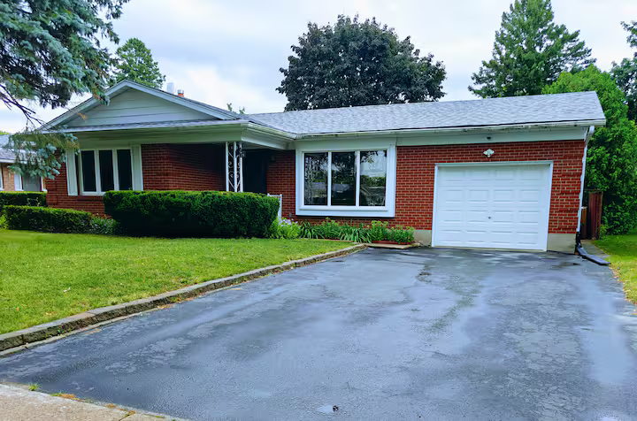 125 Bradley Drive, Kitchener, ON, N2A 1K7