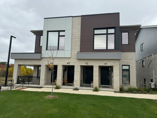 43-15 Stauffer Woods Trail, Kitchener, ON, N2P 0L1