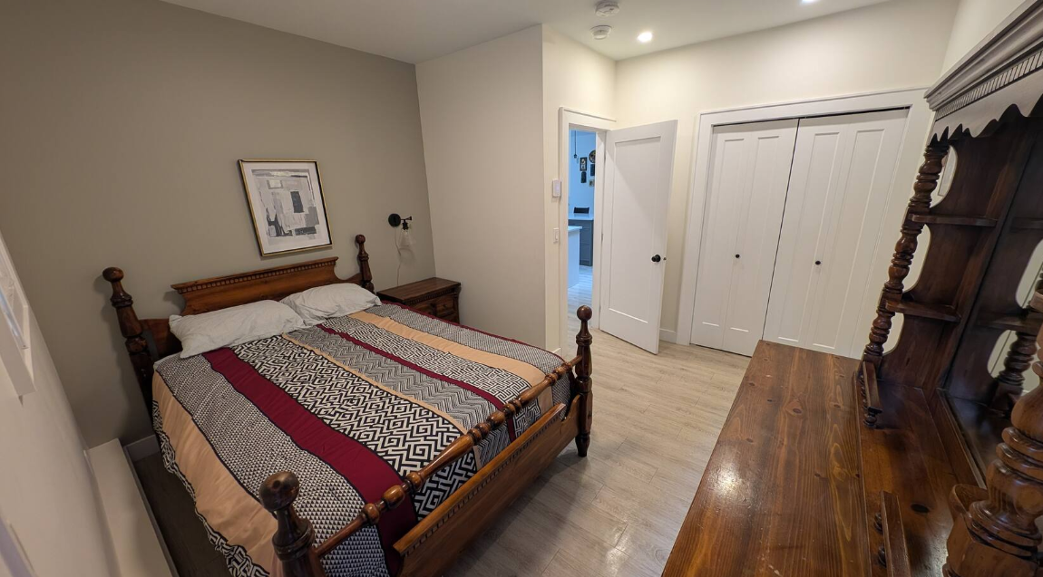 734 Rogers Avenue, Saanich, BC, V8X 3P9 - 8