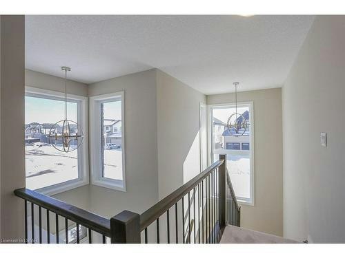 349 Edgevalley Road, London, ON, N5V 0C3 - 12