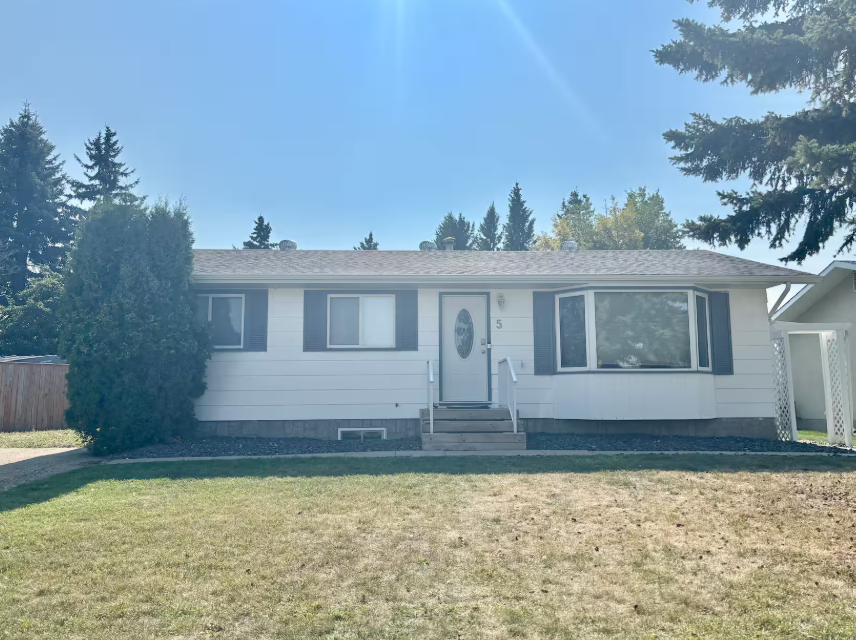 5 Watson Street, Red Deer, AB, T4N 5X7