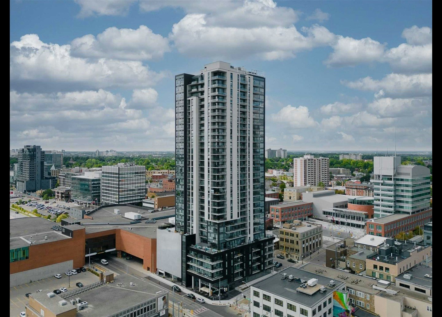 408-60 Charles Street West, Kitchener, ON, N2G 0C9