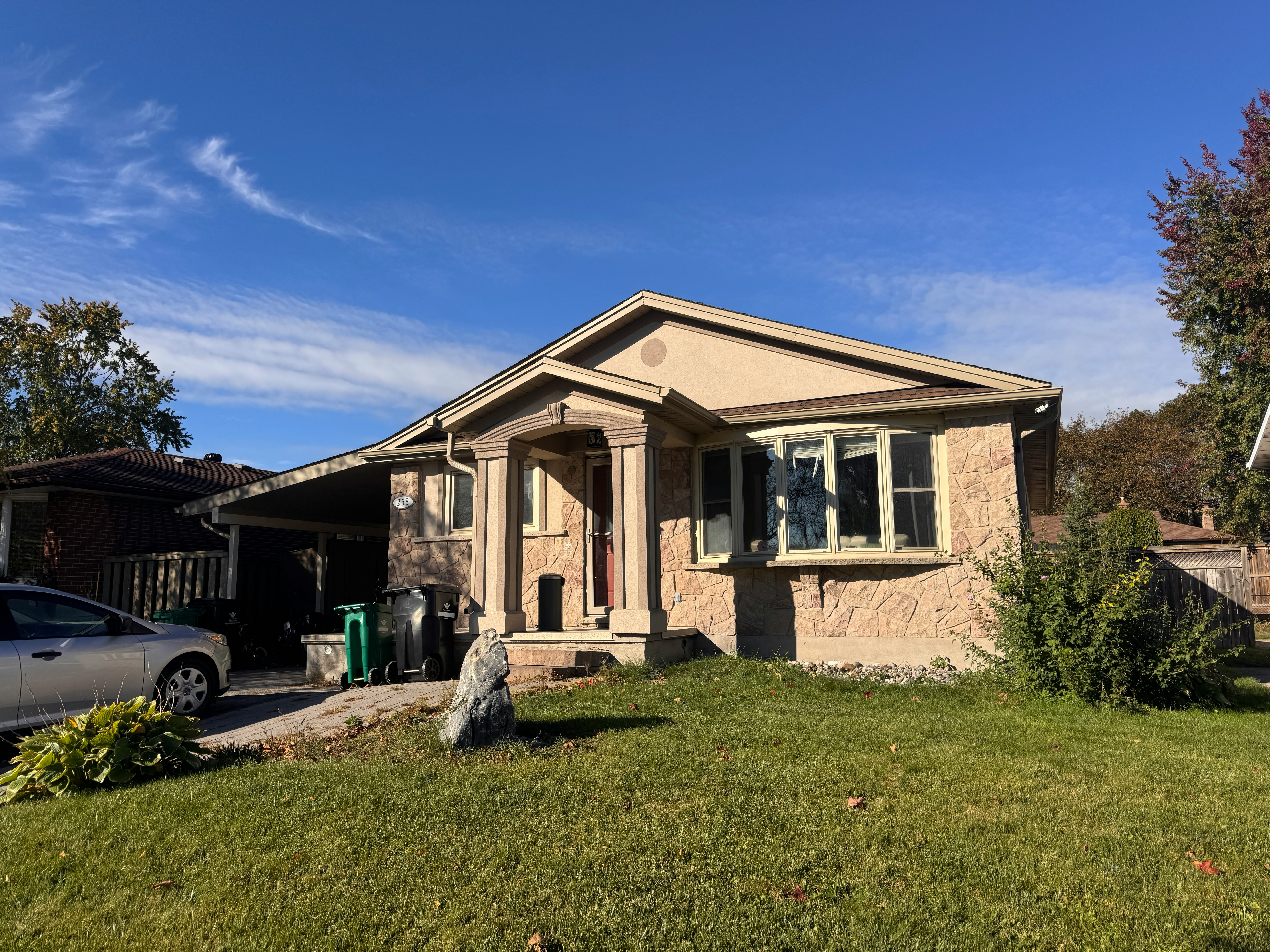 Lower-258 Shelley Drive, Kitchener, ON, N2C 1N1