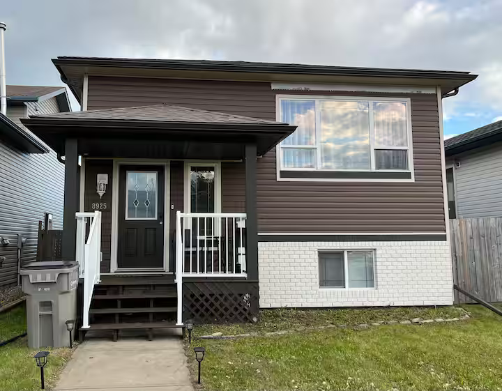 8925 70 Avenue, Grande Prairie, AB, T8X 0C1
