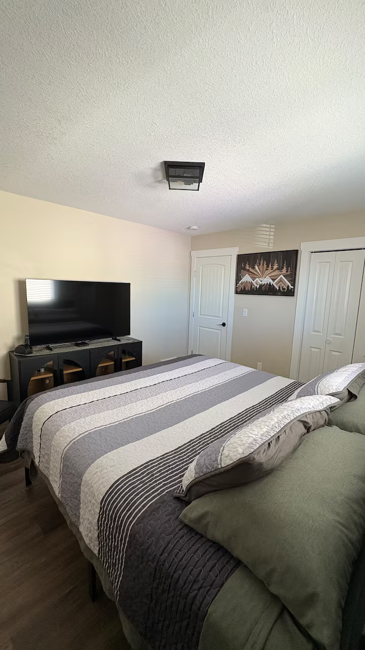 8925 70 Avenue, Grande Prairie, AB, T8X 0C1 - 11