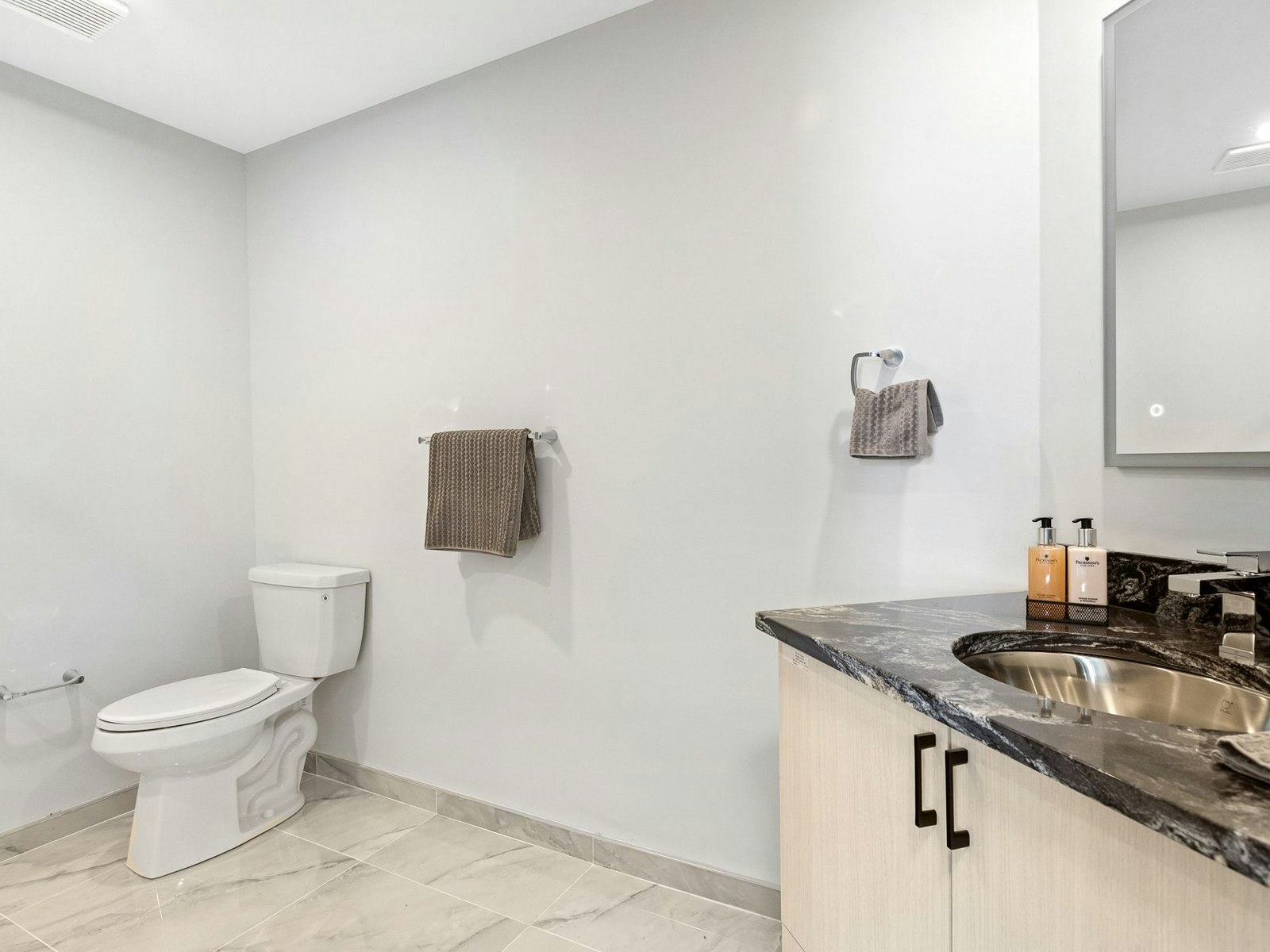 412-330 Mcleod Street, Ottawa, ON, K2P 2C5 - 10