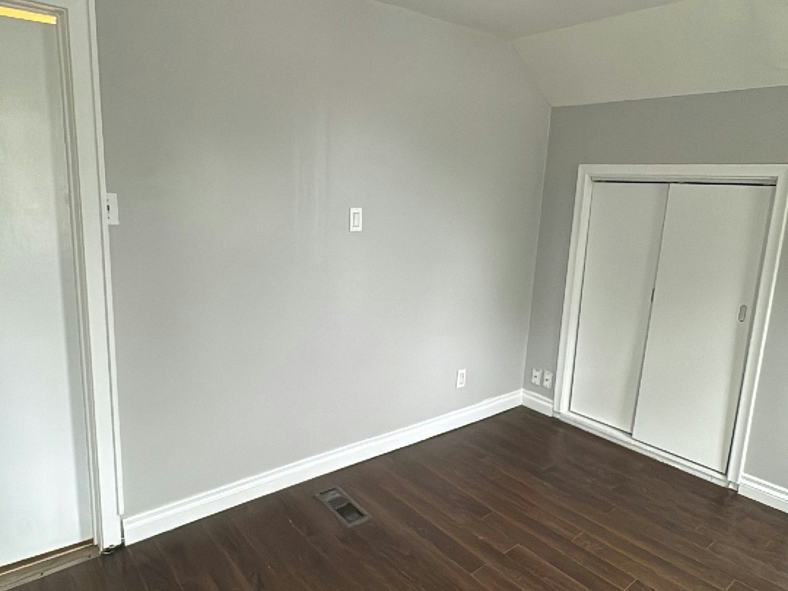 2 Bed-3 Cameron Avenue, Sault Ste. Marie, ON, P6B 4W6 - 17
