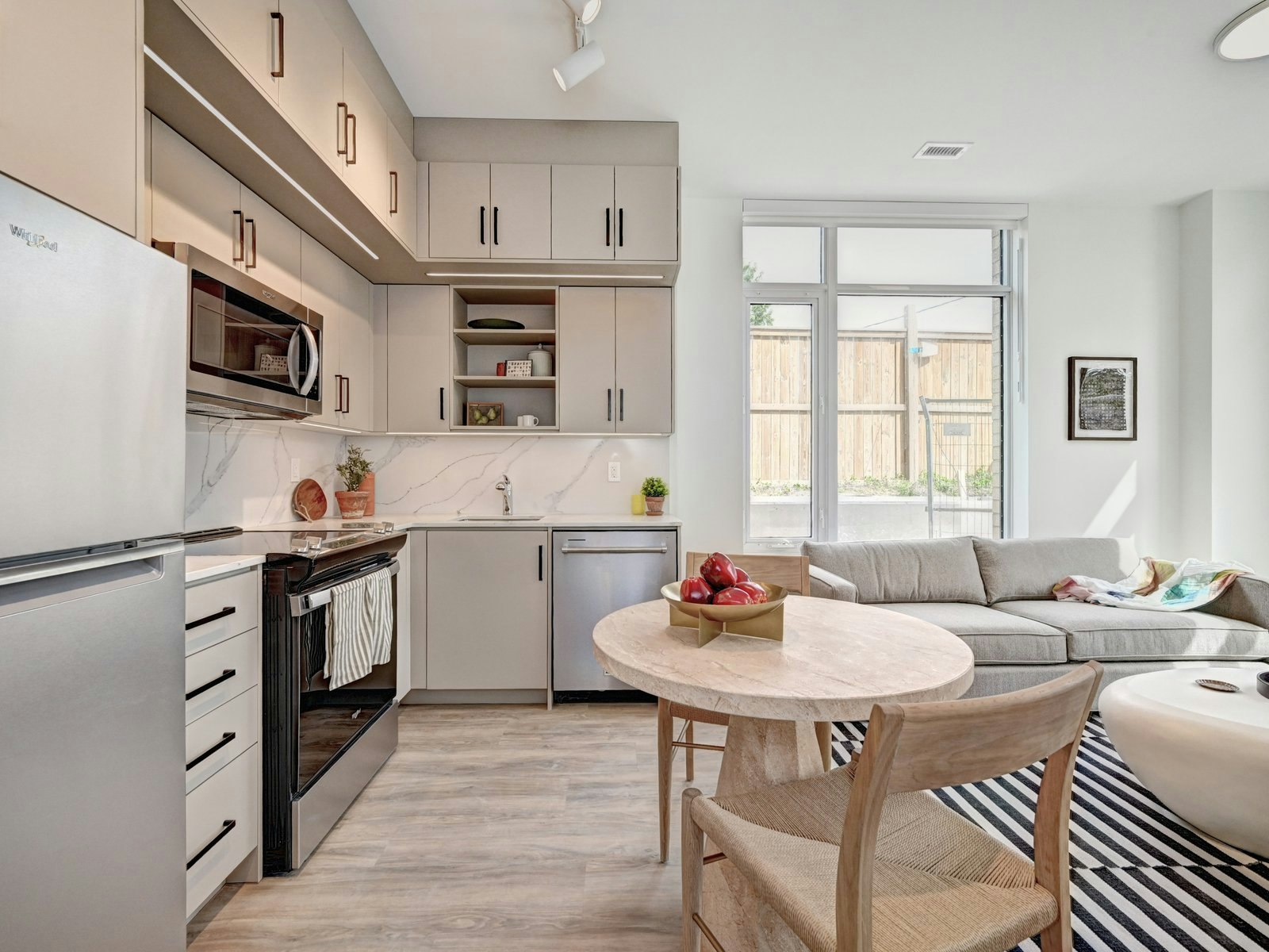 1 Bed-415 Duke Street W, Kitchener, ON, N2H 0E6 - 14