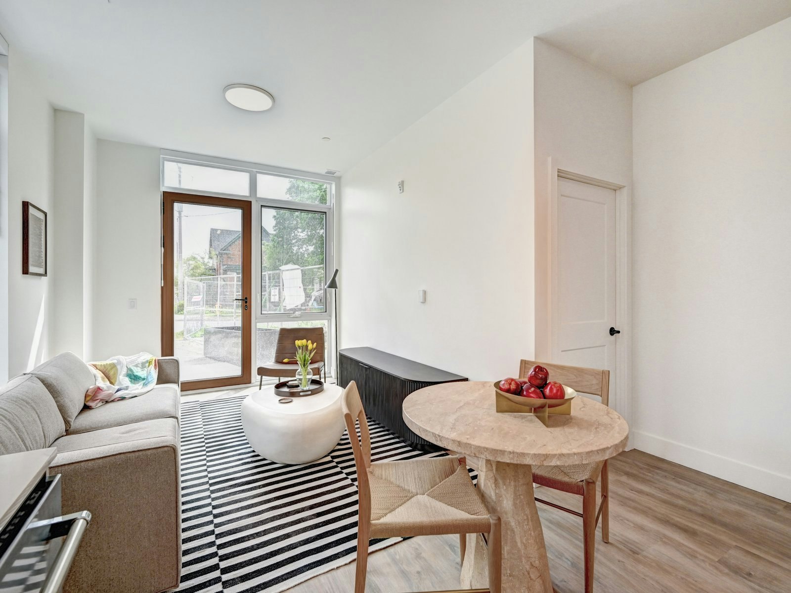 1 Bed-415 Duke Street W, Kitchener, ON, N2H 0E6 - 21