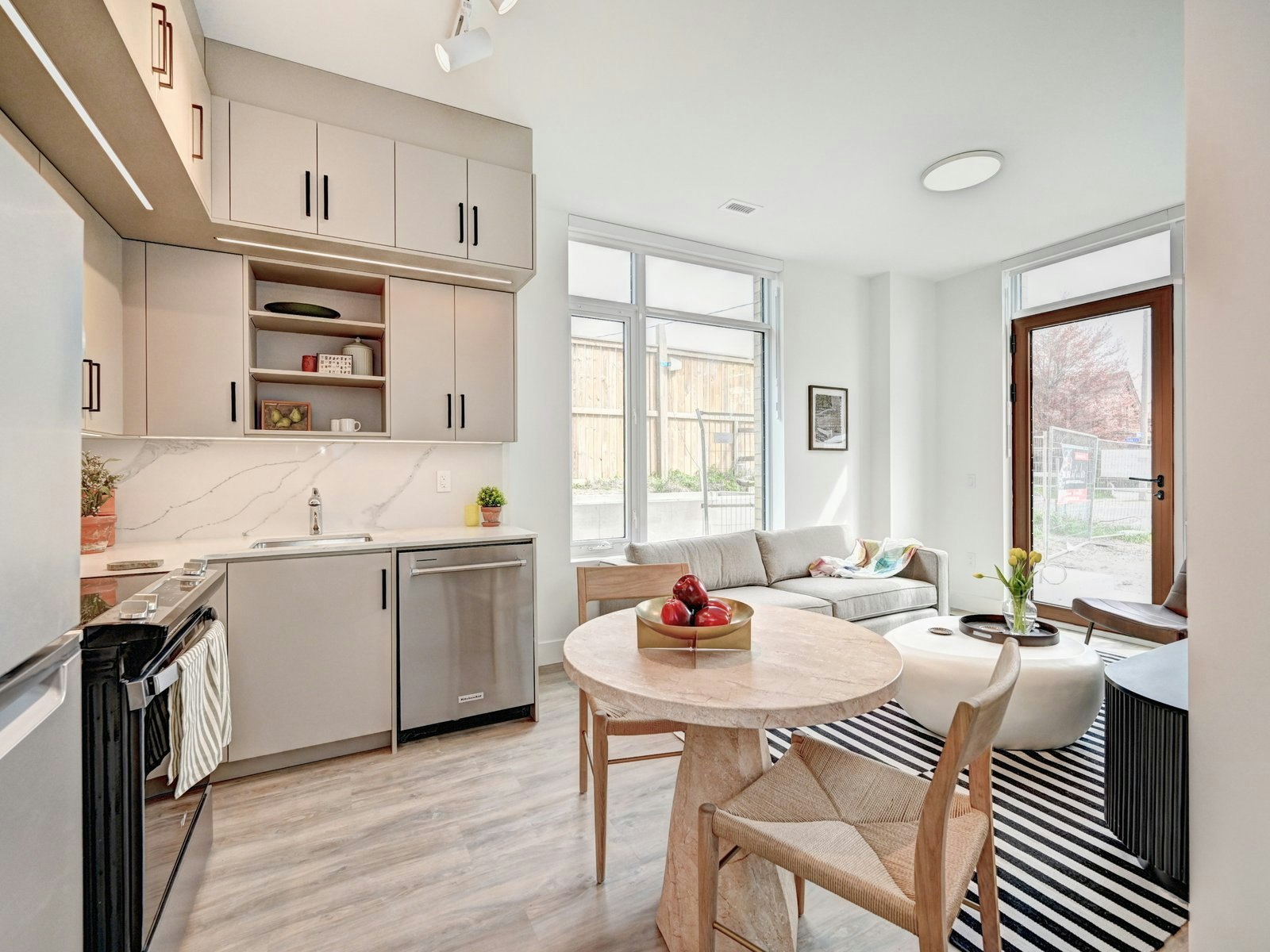 1 Bed-415 Duke Street W, Kitchener, ON, N2H 0E6 - 29