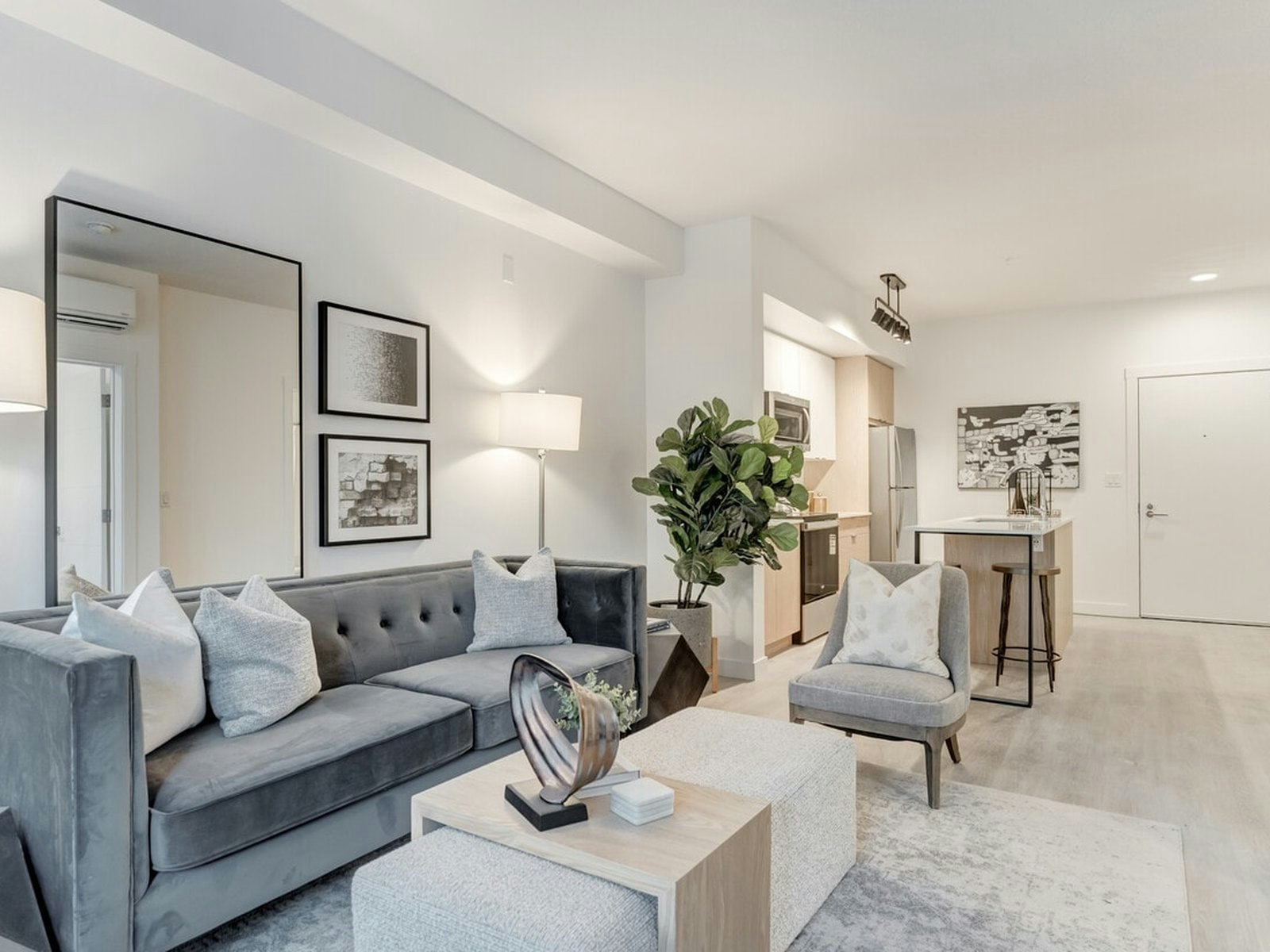 Suite 415-3360 16 Street SW, Calgary, AB, T2T 1Y5 - 19