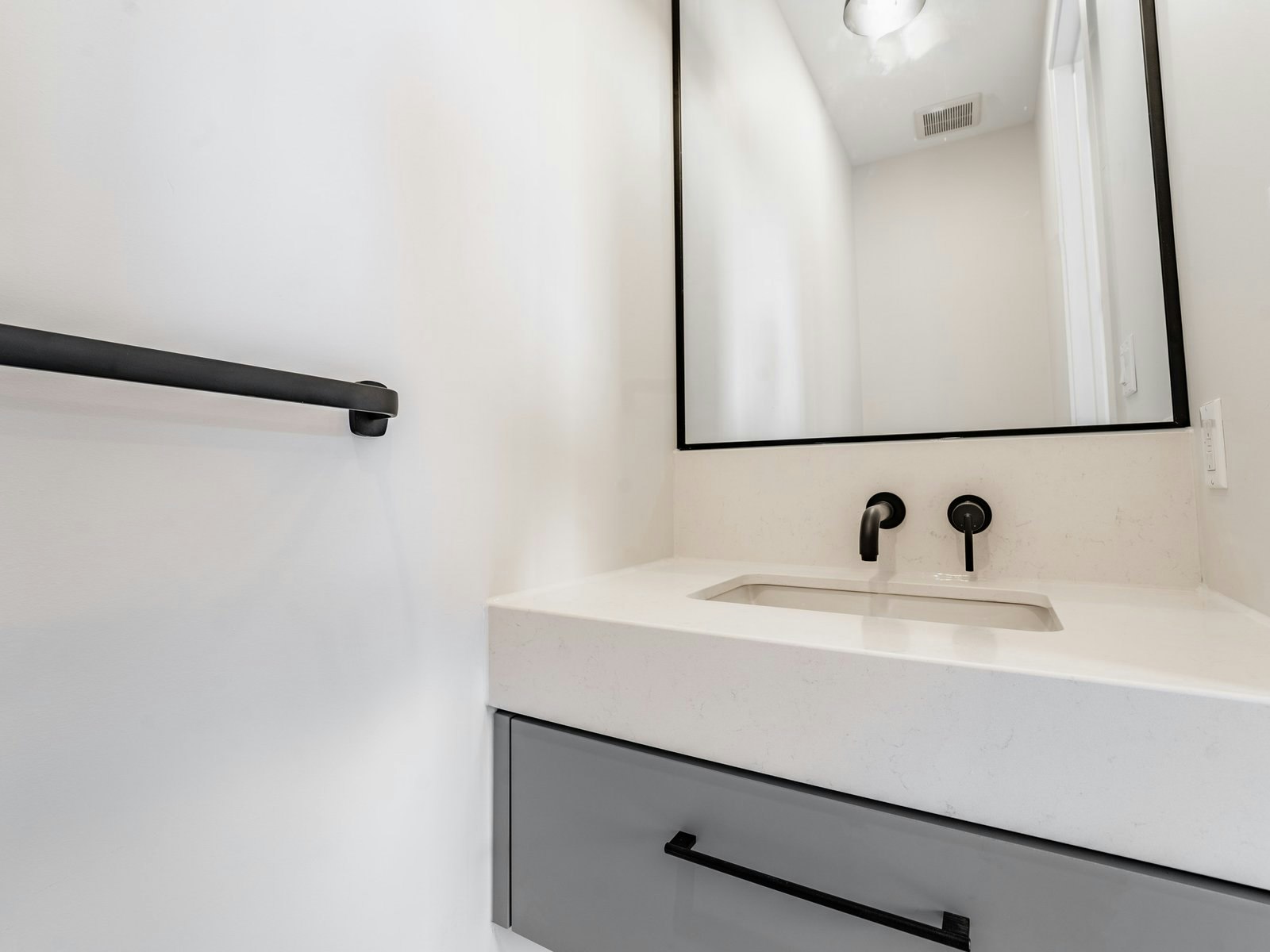 B-83 Rosemount Avenue, Ottawa, ON, K1Y 1P5 - 24
