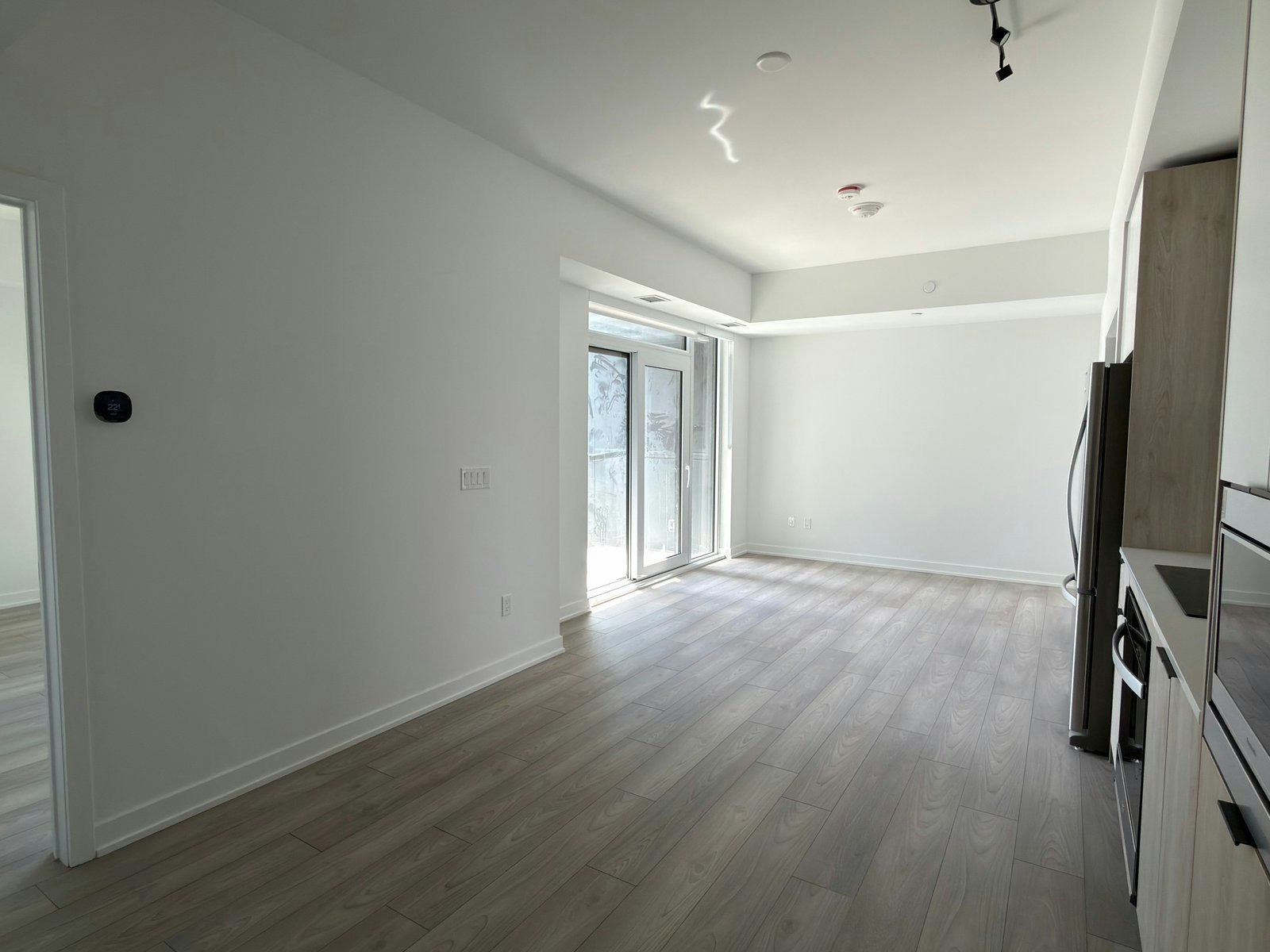 520-1007 The Queensway, Toronto, ON, M8Z 6C7 - 5