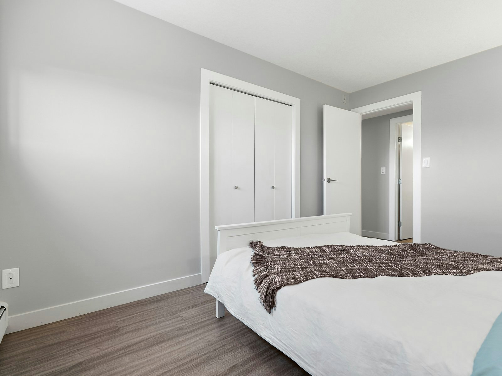 1 Bed 1Bath-840 Idylwyld Drive, Saskatoon, SK, S7L 6W7 - 9