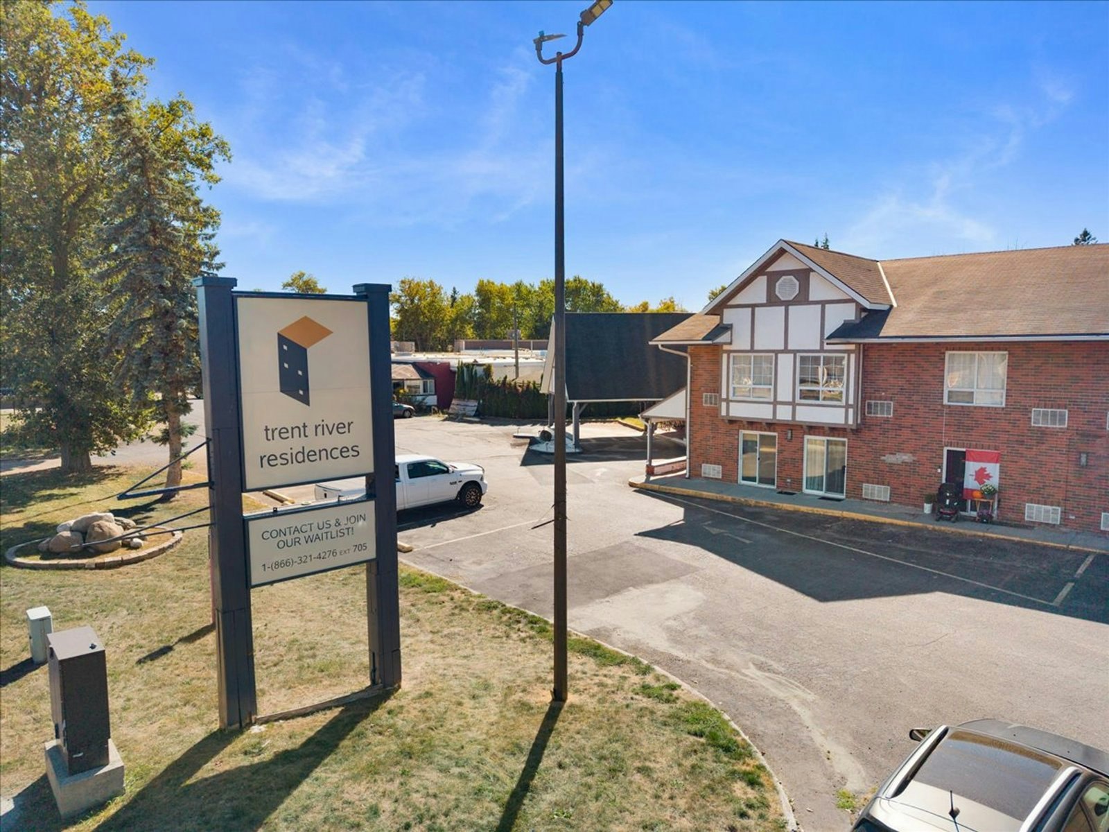 MIG-b67a31-10 Trenton Street, Quinte West, ON, K8V 4M9 - 15