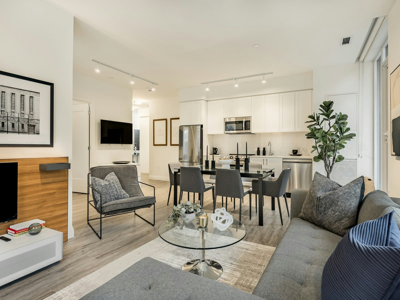 Kinsale-299 The Kingsway, Toronto, ON, M9A 0E7