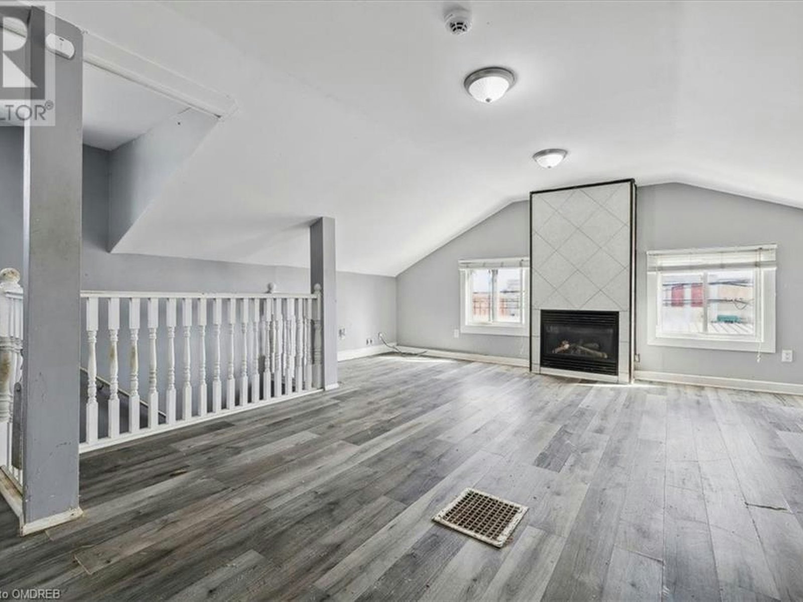 2-73 Vine Street S, St. Catharines, ON, L2R 3X9 - 9