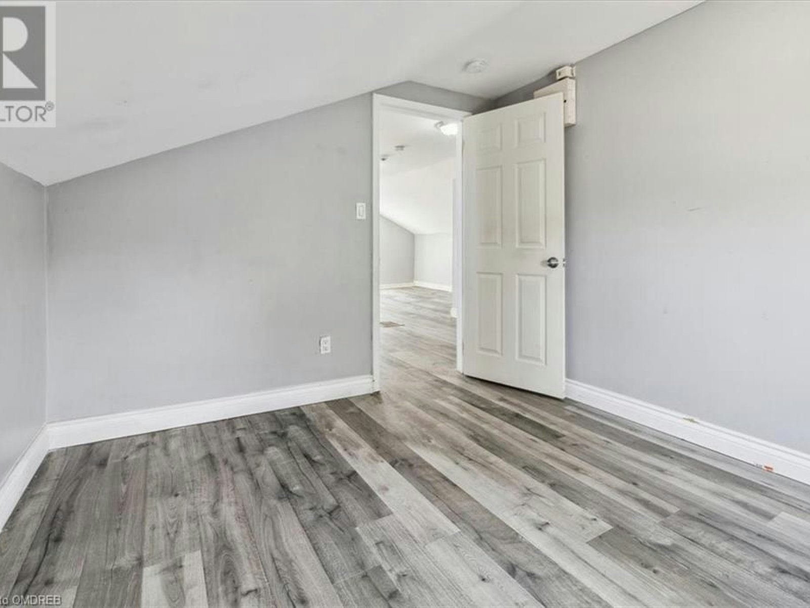 2-73 Vine Street S, St. Catharines, ON, L2R 3X9 - 22