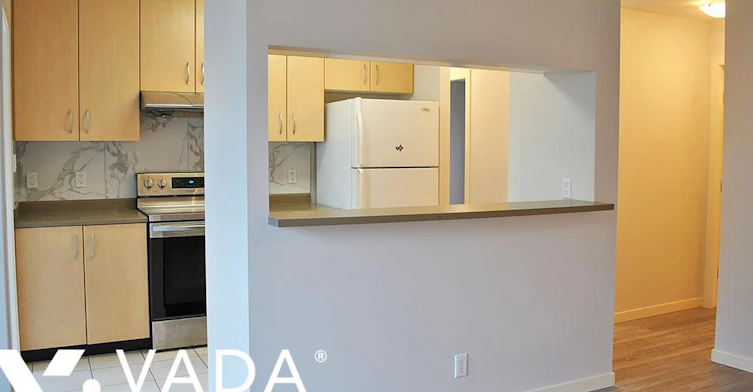 303-3663 Crowley Drive, Vancouver, BC, V5R 6H4 - 5