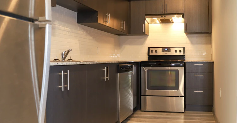 2-bed/1-bath-275 Larch Street, Waterloo, ON, N2L 0J5 - 3