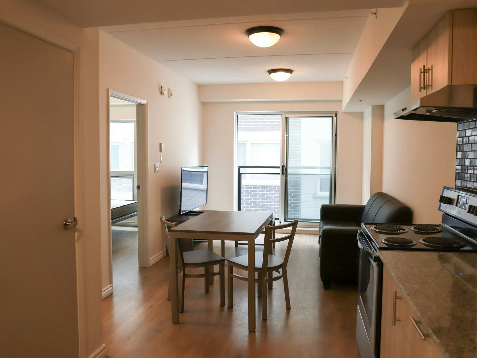 2-bed/1-bath-275 Larch Street, Waterloo, ON, N2L 0J5 - 9