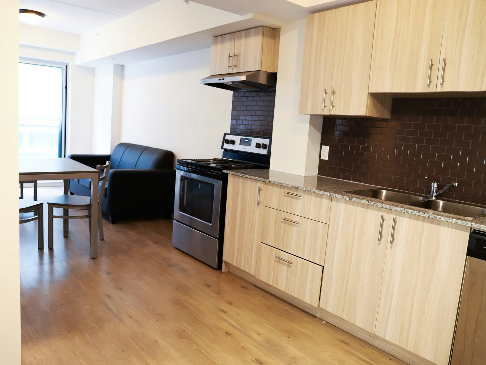 2-bed/1-bath-275 Larch Street, Waterloo, ON, N2L 0J5 - 17