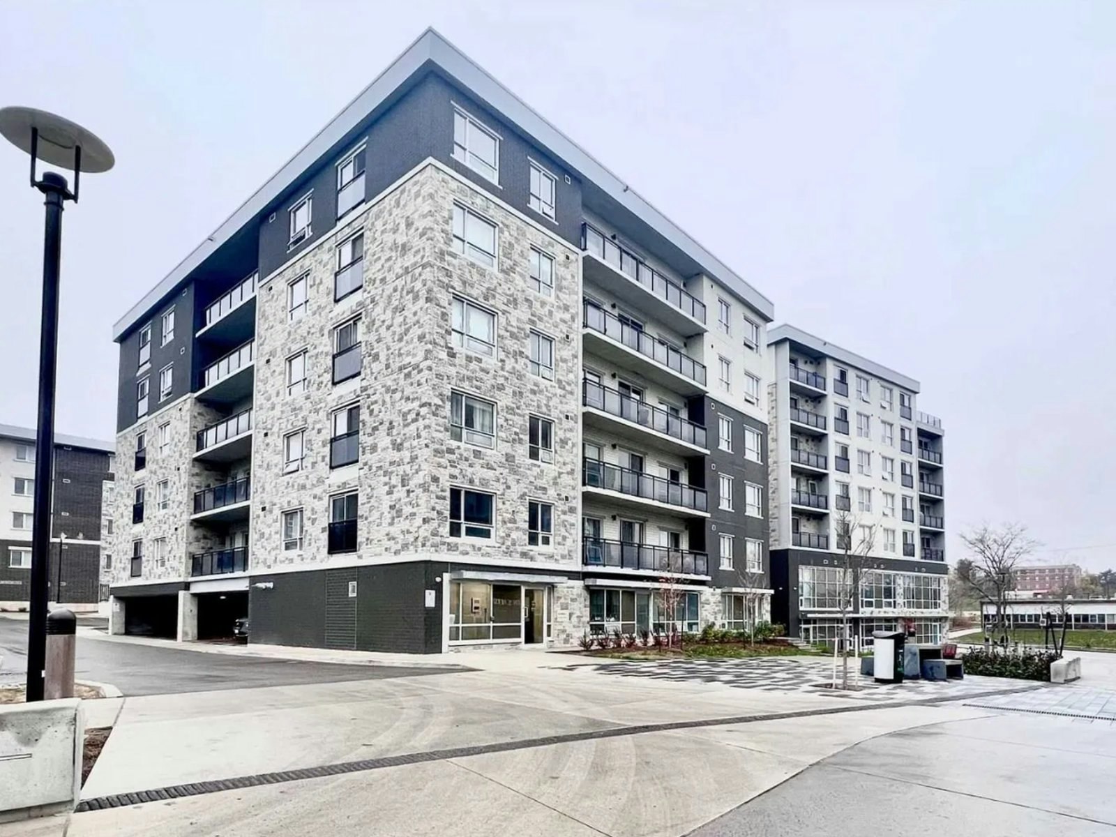2-bed/1-bath-275 Larch Street, Waterloo, ON, N2L 0J5 - 4
