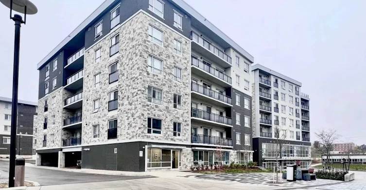 2-bed/1-bath-275 Larch Street, Waterloo, ON, N2L 0J5 - 4