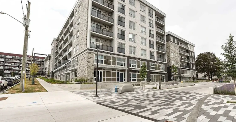 2-bed/1-bath-275 Larch Street, Waterloo, ON, N2L 0J5