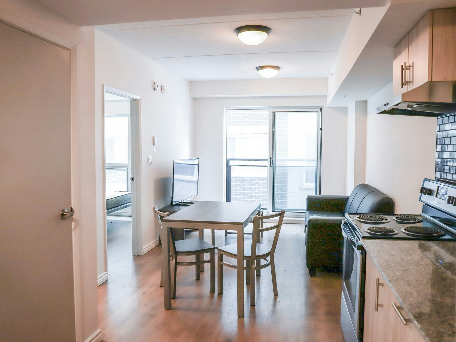 2-bed/1-bath-275 Larch Street, Waterloo, ON, N2L 0J5 - 18