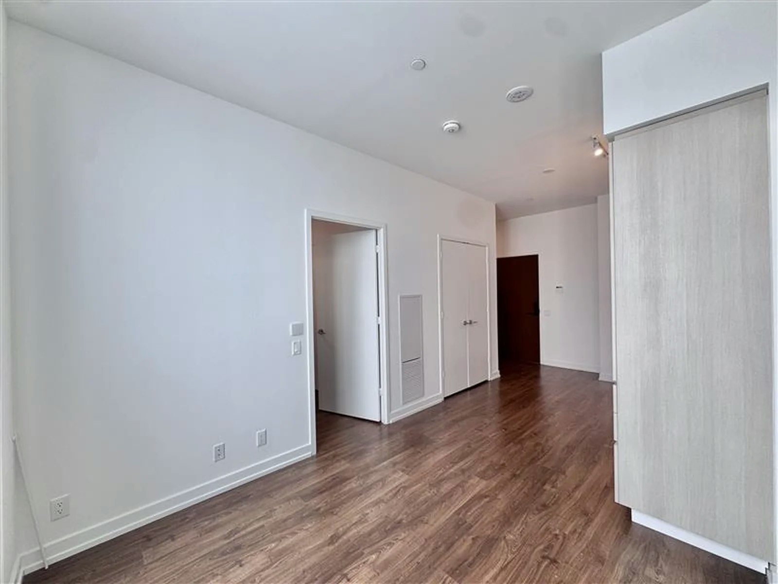 1 bedroom-185 Millway Avenue, Vaughan, ON, L4K 0L2 - 22