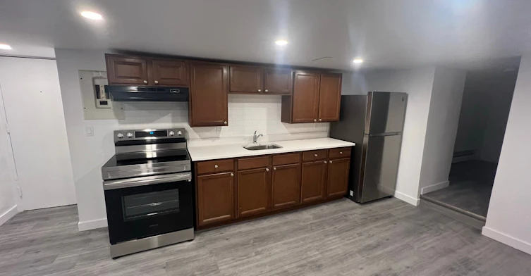 8-136 Weber Street East, Kitchener, ON, N2H 1C9 - 4
