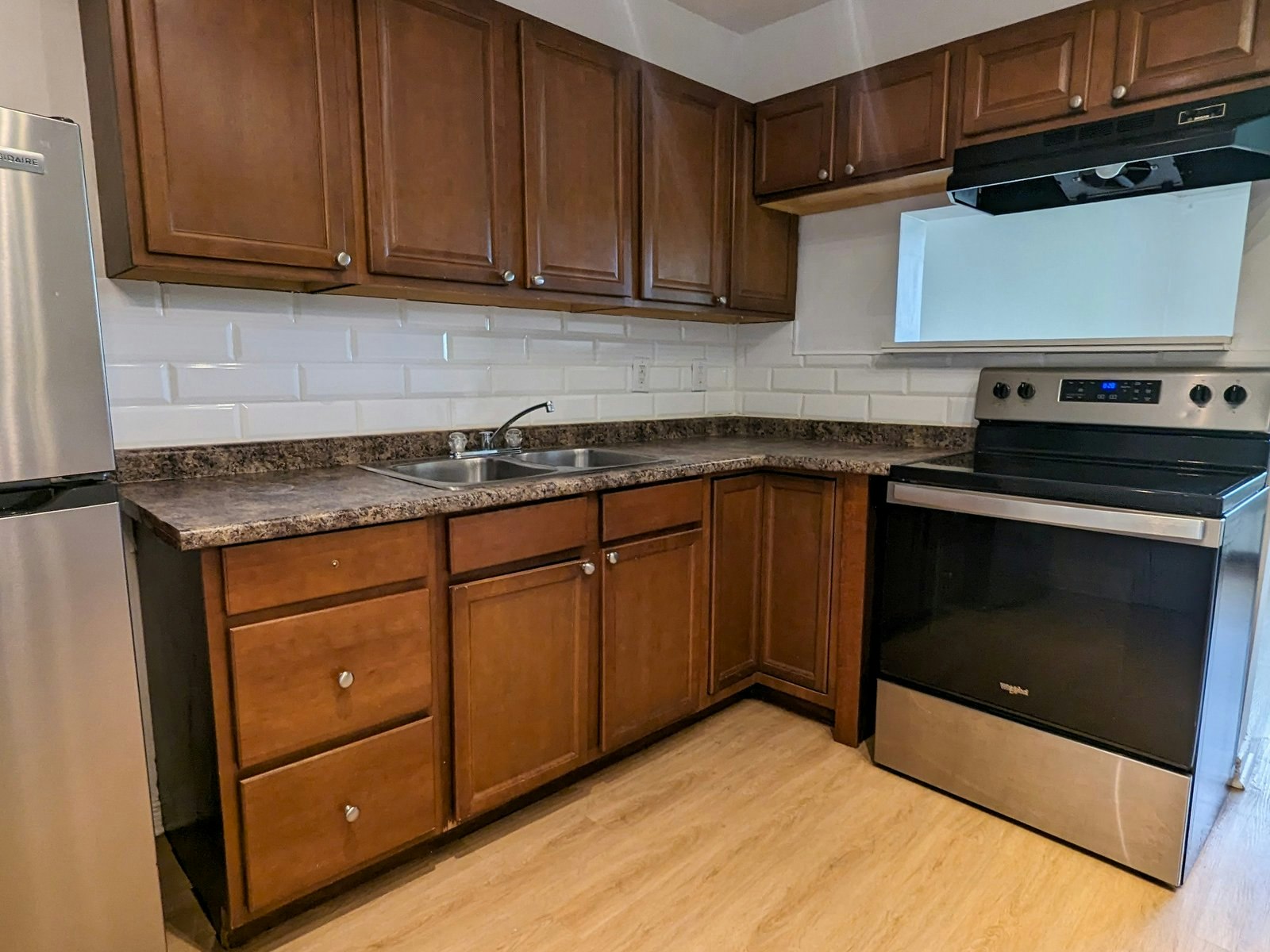 8-136 Weber Street East, Kitchener, ON, N2H 1C9 - 8