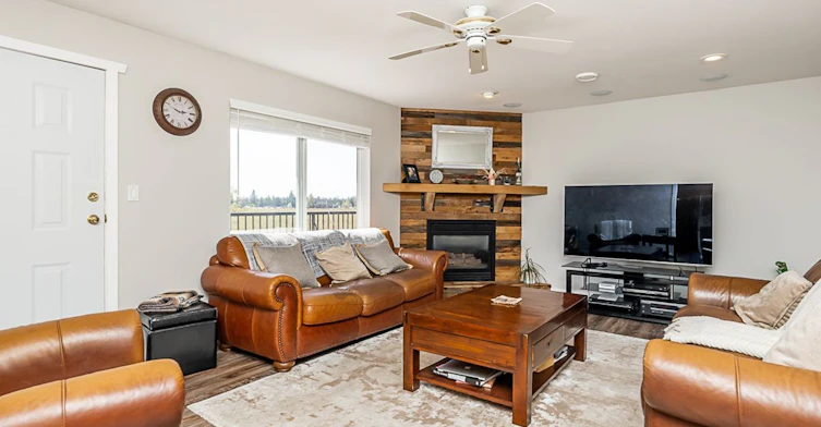 House 2 + Workshop-13795 Hale Road, Pitt Meadows, BC, V3Y 1Z1 - 14