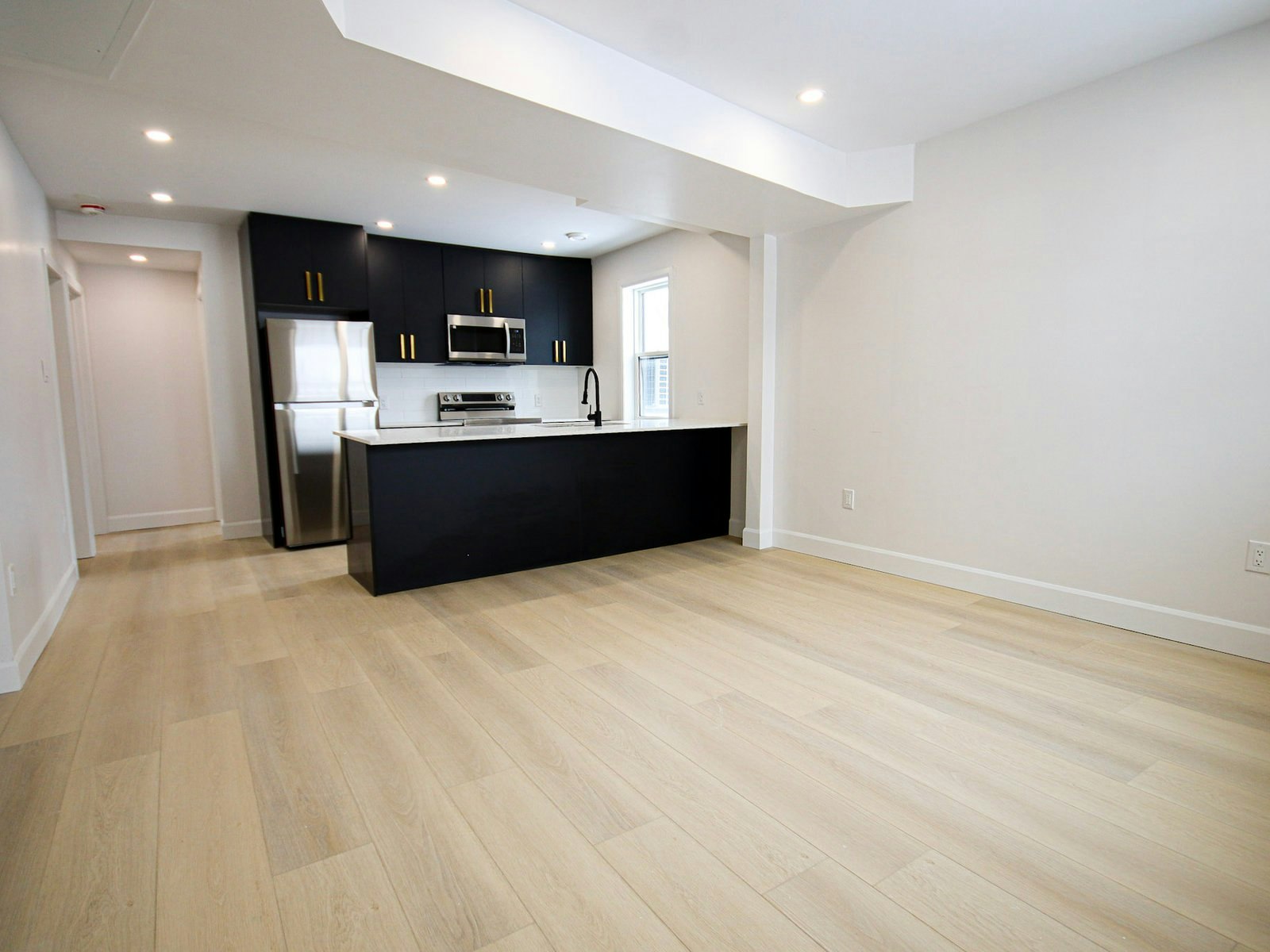 8-269 Madison Avenue South, Kitchener, ON, N2M 3H5 - 12
