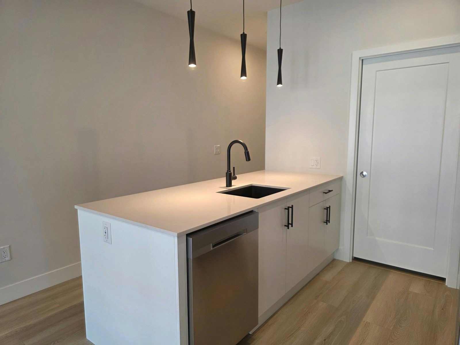 213-34395 Gladys Avenue, Abbotsford, BC, V2S 2E8 - 4