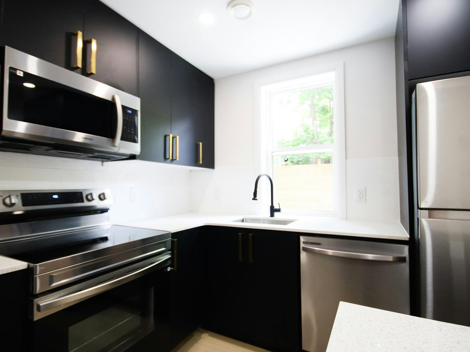 9-269 Madison Avenue South, Kitchener, ON, N2M 3H5 - 8